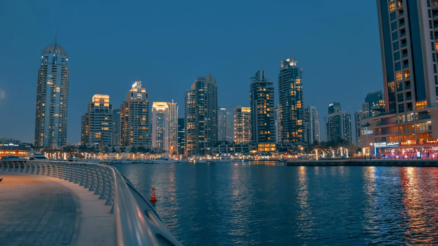 Dubai Marina Lifestyle
